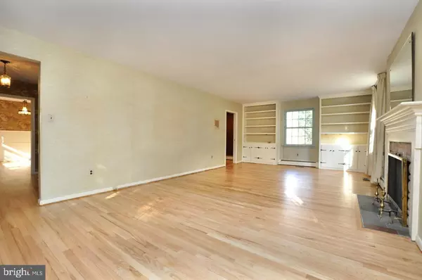 Medford, NJ 08055,1 HAYNES CREEK LN