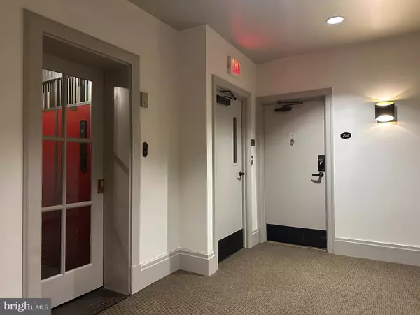 Lancaster, PA 17602,25-202 E GRANT ST E #202