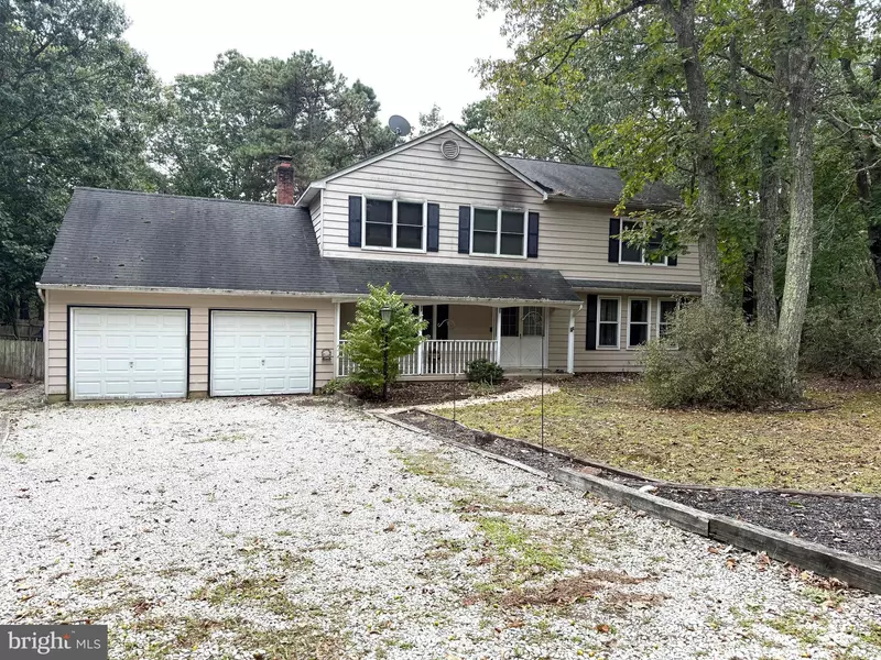 5 WOODS EDGE CT, Medford, NJ 08055
