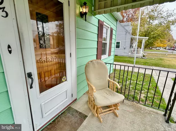 Carneys Point, NJ 08069,393 MANOR AVE