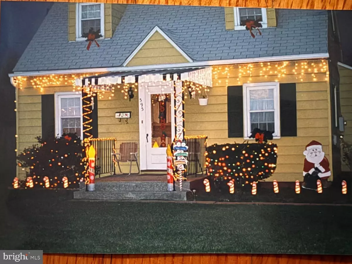 Carneys Point, NJ 08069,393 MANOR AVE