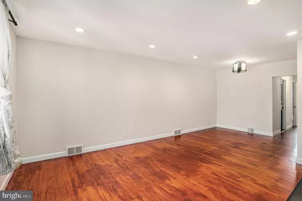 Conshohocken, PA 19428,535 PALMER RD