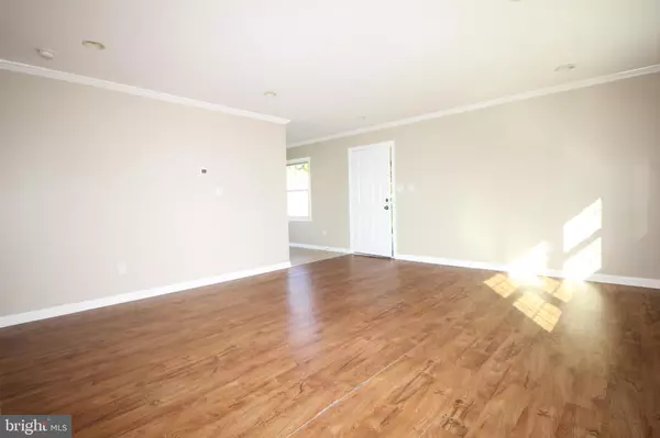 Willingboro, NJ 08046,16 BLOOMFIELD LN