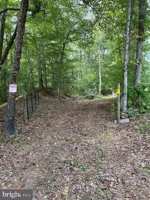 LUTTREVILLE LN, Farnham, VA 22460