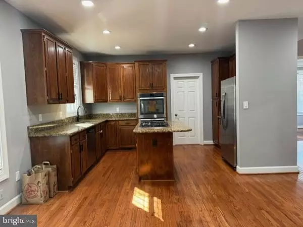 Burke, VA 22015,9023 ADVANTAGE CT