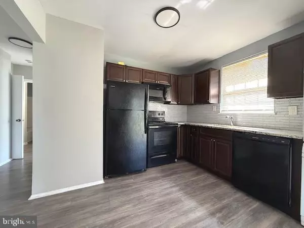 Burlington, NJ 08016,35--1 FLORENCE TOLLGATE PL
