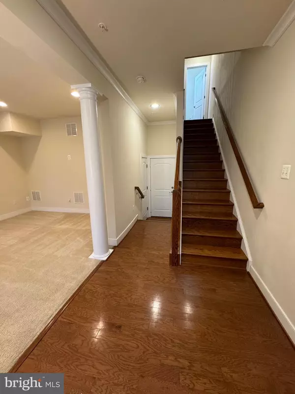 Gaithersburg, MD 20878,613 HENDRIX AVE