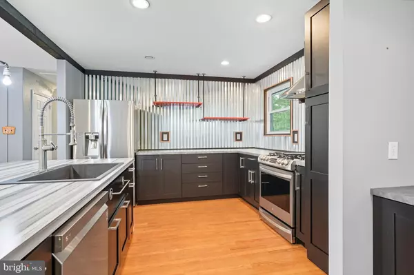 Morrisville, PA 19067,44 HEDGEROW DR