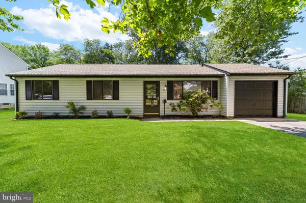 112 BEACON ST, Moorestown, NJ 08057