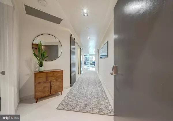 Arlington, VA 22209,1881 N NASH ST #1011