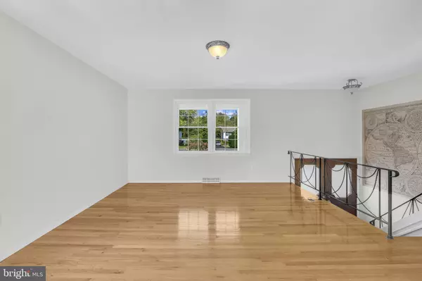 Charlotte Hall, MD 20622,15115 OAKS RD