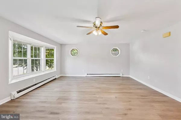 Pennsauken, NJ 08109,8517 OSLER AVE