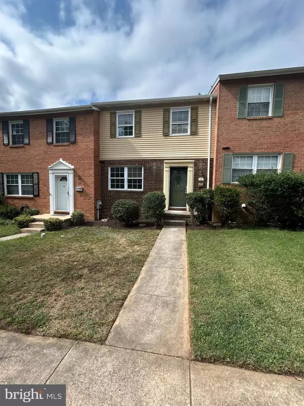 4 SUMMIT GREEN CT, Cockeysville, MD 21030