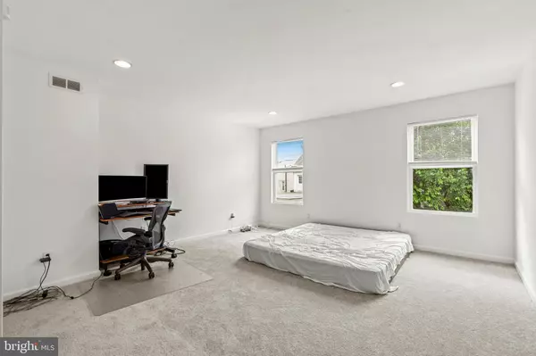 Philadelphia, PA 19123,1135 N ORIANNA ST