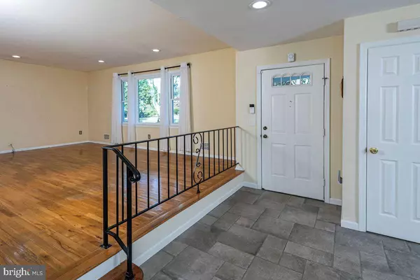 South Plainfield, NJ 07080,102 MATIS ST