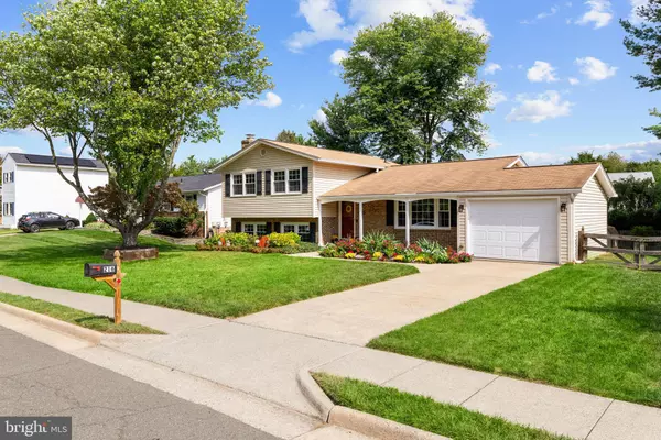 216 WILDMAN ST NE, Leesburg, VA 20176