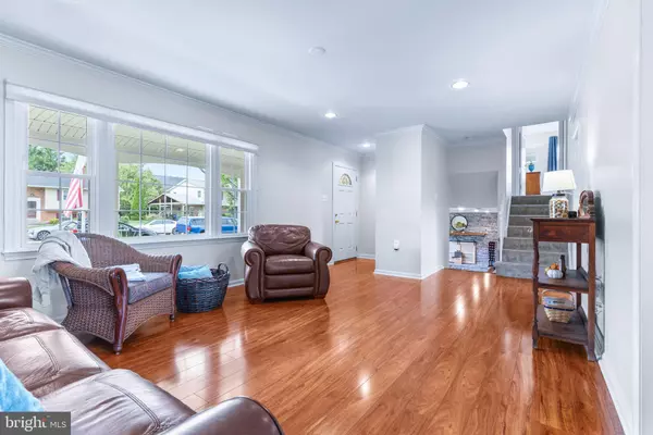 Leesburg, VA 20176,216 WILDMAN ST NE