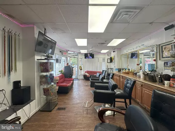 Philadelphia, PA 19145,2100 S DORRANCE ST