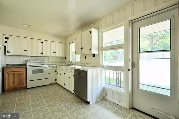 State College, PA 16801,323 BRADLEY AVE