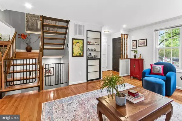 Falls Church, VA 22046,308 GUNDRY DR