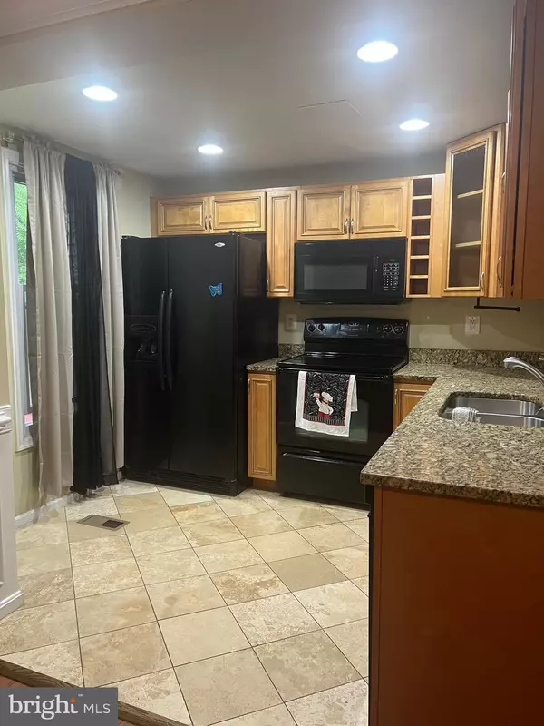 Capitol Heights, MD 20743,370 SHADY GLEN DR