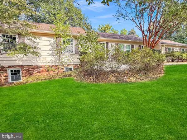 Gaithersburg, MD 20878,12901 RIFFLE FORD CT