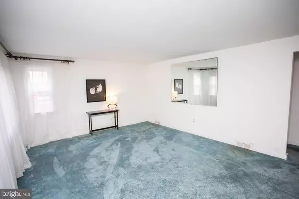 Cherry Hill, NJ 08002,7 WEBSTER AVE