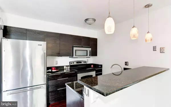 5376 BEDFORD TER #76D, Alexandria, VA 22309