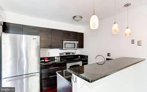 5376 BEDFORD TER #76D, Alexandria, VA 22309