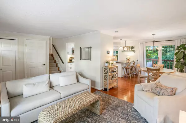 Burke, VA 22015,6111 WILMINGTON DR