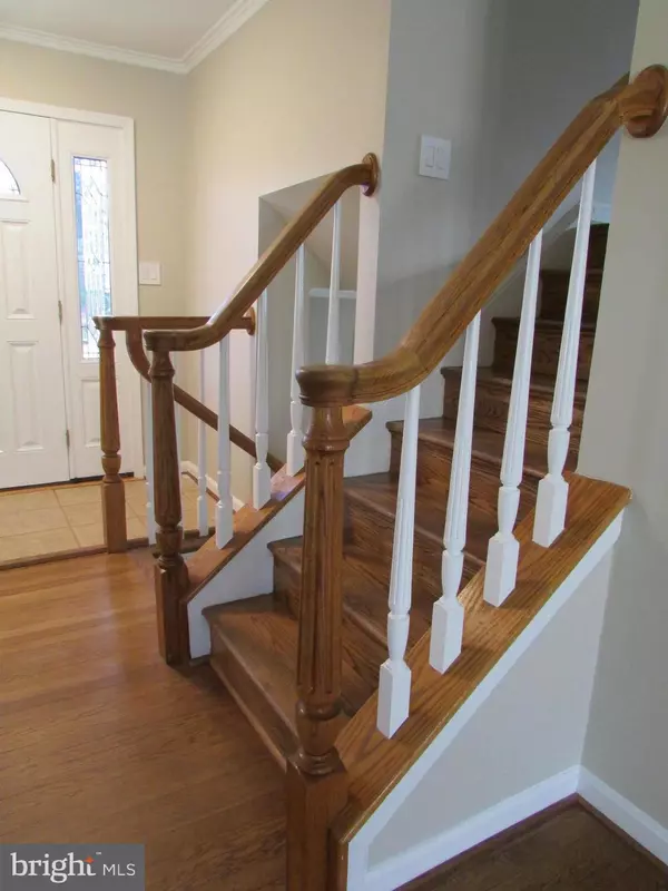 Oakton, VA 22124,11348 VALE RD