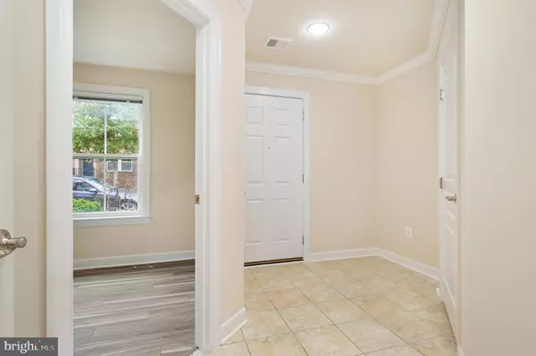 Gaithersburg, MD 20878,124 COMMUNITY CENTER AVE