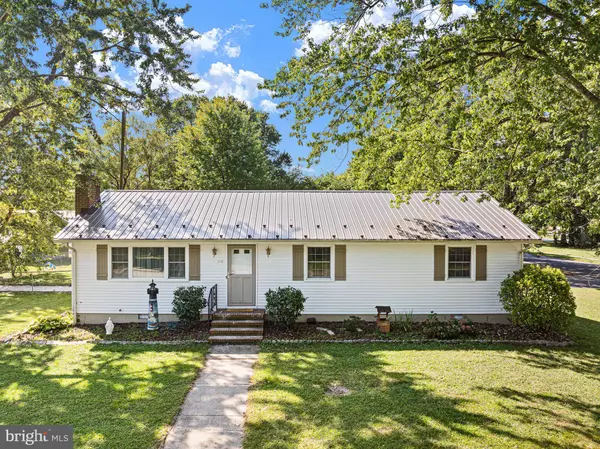 114 W NORTH ST, Felton, DE 19943