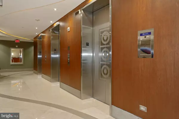 Washington, DC 20001,811 4TH ST NW #814