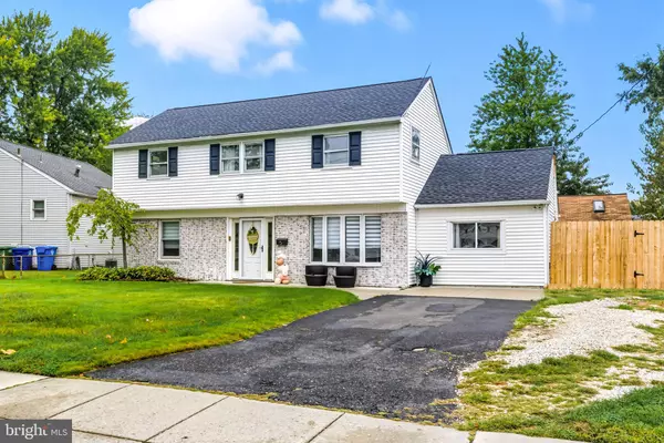 Marlton, NJ 08053,5 MARLBOROUGH AVE