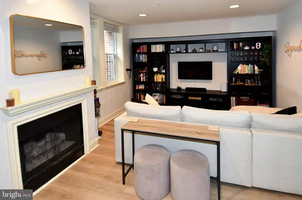 Washington, DC 20009,1731 WILLARD ST NW #105