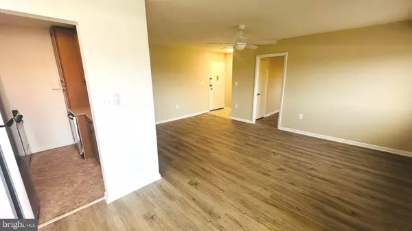 Woodbridge, VA 22192,12701 DARA DR #303