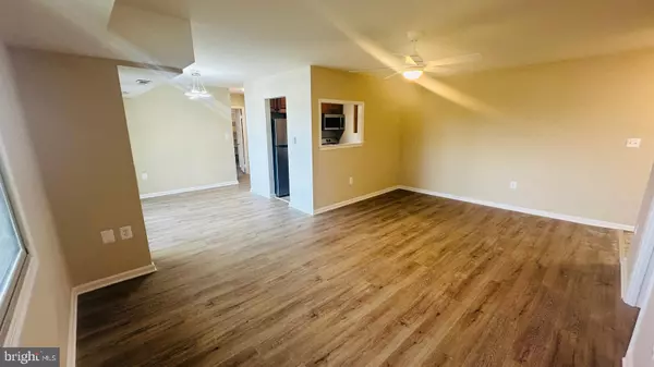 Woodbridge, VA 22192,12701 DARA DR #303