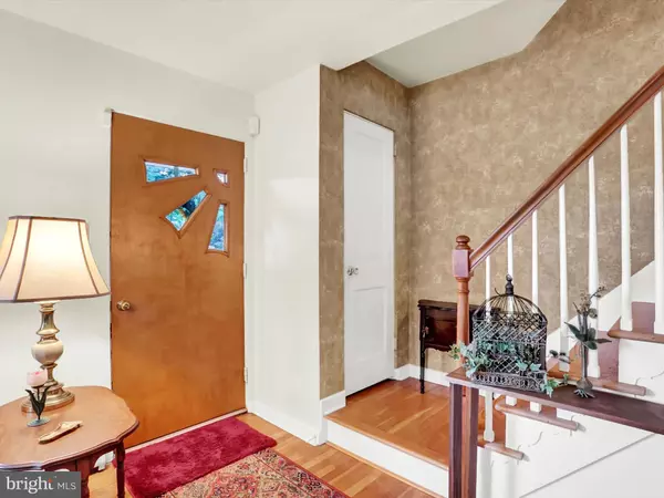 Harrisburg, PA 17109,504 WAVERLY RD