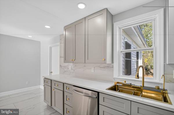 Plainsboro, NJ 08536,43 LINDEN LN