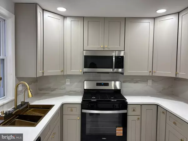 Plainsboro, NJ 08536,43 LINDEN LN