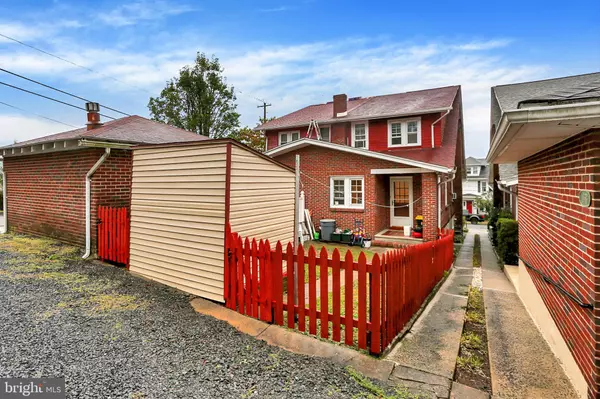 Pottsville, PA 17901,1965 MAHANTONGO ST