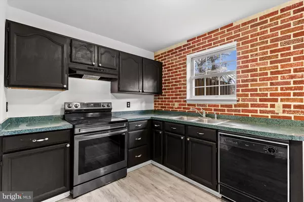 Etters, PA 17319,45 RED BARBERRY DR