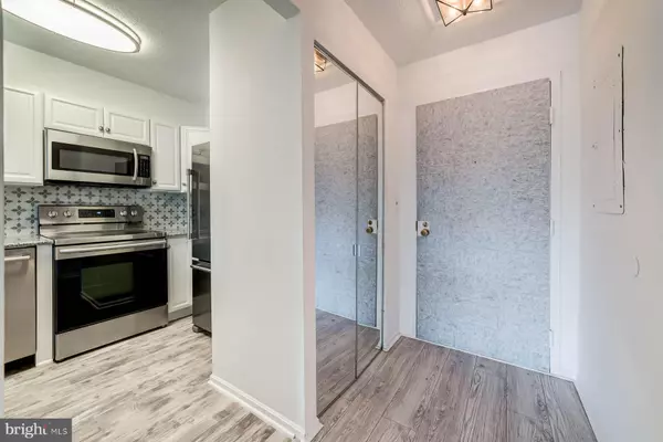 Arlington, VA 22201,2100 LANGSTON BLVD #348