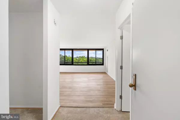 5500 HOLMES RUN PKWY #1119, Alexandria, VA 22304