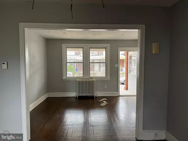 Philadelphia, PA 19120,160 ROSELYN ST