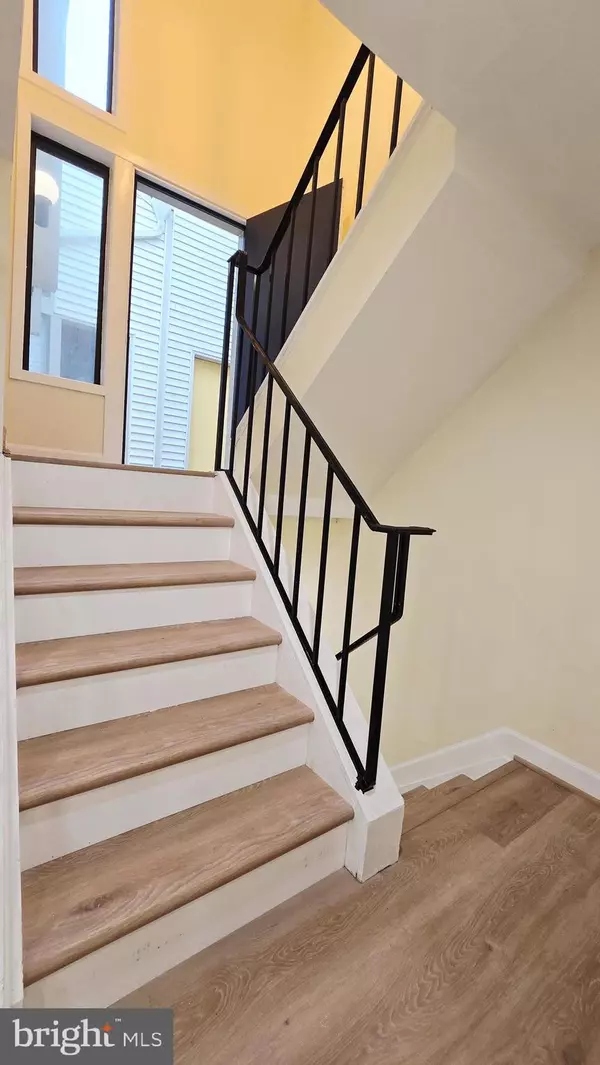 Gaithersburg, MD 20886,18741 PIER POINT