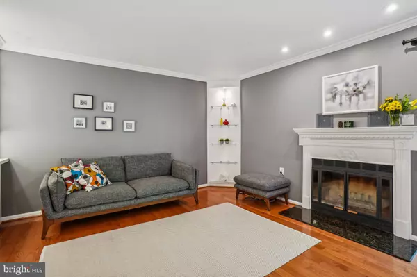 Burke, VA 22015,10205 QUIET POND TER