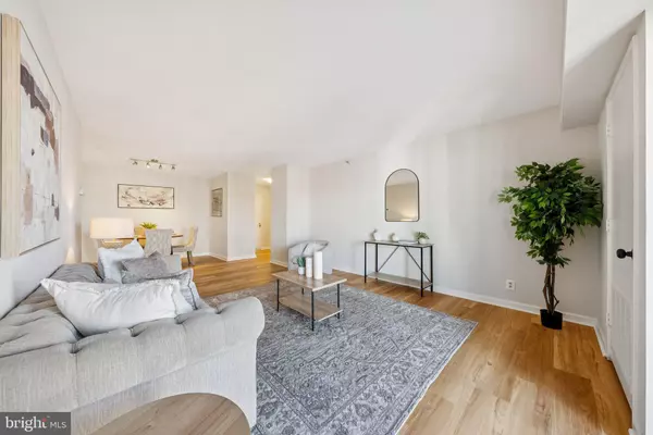 Arlington, VA 22203,900 N STAFFORD ST #915