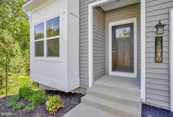 Edgewater, MD 21037,406 WARWICK